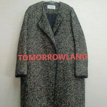 투모로우랜드 루프 헤링본 노카라 코트