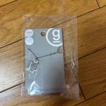 g 아크릴 참 포함 목걸이
