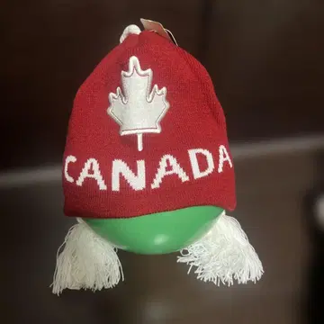 Kootenay 캐나다 메이플 리프 니트 모자