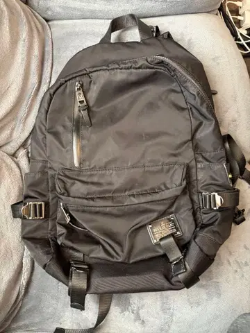 MAKAVELIC 마카벨릭 백팩