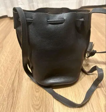 IL BISONTE 그레이 가죽 숄더백