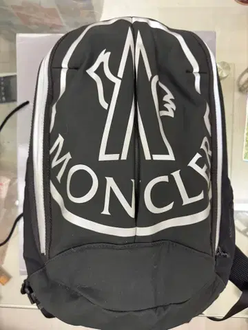 MONCLER 블랙 나일론 백팩