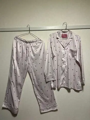 GELATO PIQUE 젤라피케 하트 무늬 파자마 세트