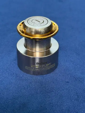 다이와 2500LBT TOURNAMENT-Z 스풀만 새상품급!