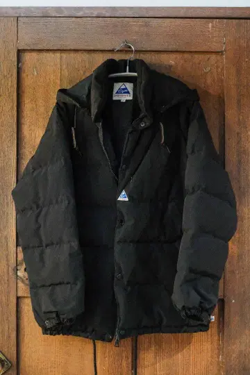 케이프 하이츠 다운 자켓 블랙 사이즈 S