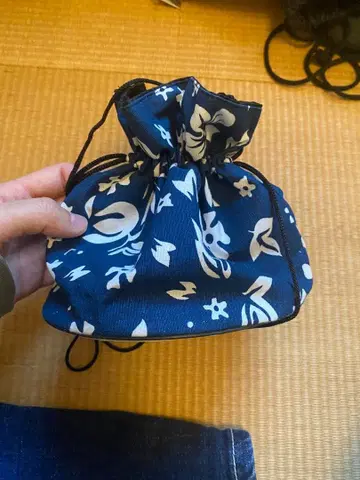 일본 의류용 가방 네이비 컬러와 화이트 꽃무늬 2세트