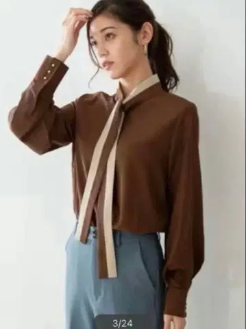 미사용 새상품 나라 까미체, 바이컬러 보타이 긴팔 블라우스