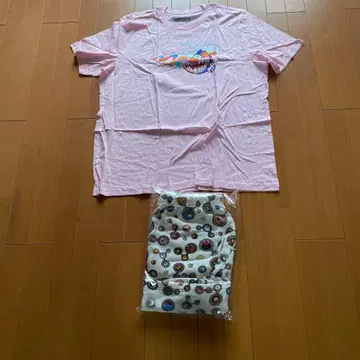 무라카미 다카시 티셔츠 숏팬츠 세트 코디네이트