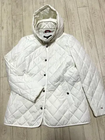 새상품 TOMMY HILFIGER 다운 자켓 여성용