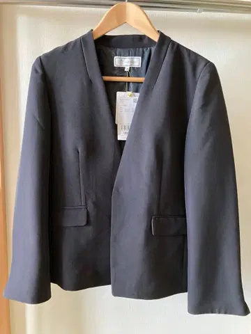 로페 피크닉 노카라 자켓 40 블랙