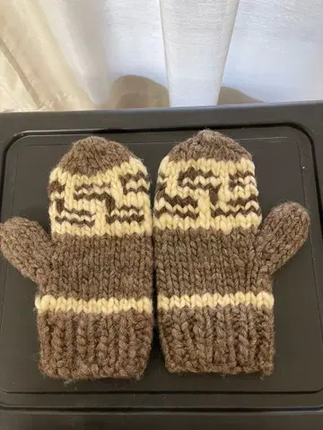 캐나다제 핸드 니트 울 미튼 네이티브 무늬 캐나디언 카우친풍