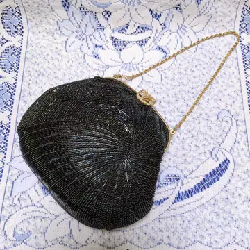 [ 파티 백 ] 다크 그린 전체가 럭셔리한 비즈 사양 통통하게 둥근 모양