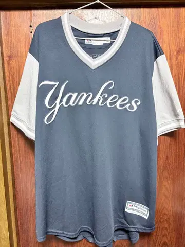 Yankees 양키스 V넥T셔츠 USA Majestic