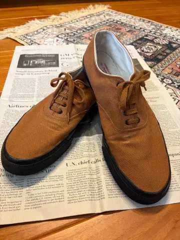 WAKOUWA Anatomica 브라운 스니커즈