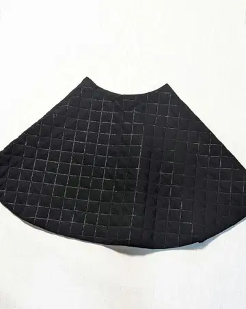 noir kei ninomiya 퀼팅 스커트 블랙