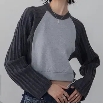 VACANCY 리브 니트 도킹 트레이닝복