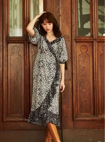 Her lip to 플라워 프린트 랩 드레스