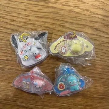 산리오 패키지 참 4개