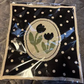 미사용 택 포함 프렌치불 유베시 니트 토트백 블랙