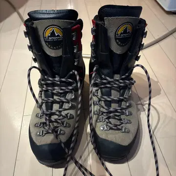 스포르티바 등산화 카라코룸 HC GTX 사이즈 40