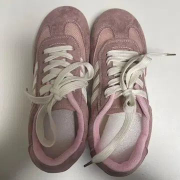 핑크 스웨이드 메쉬 스니커즈