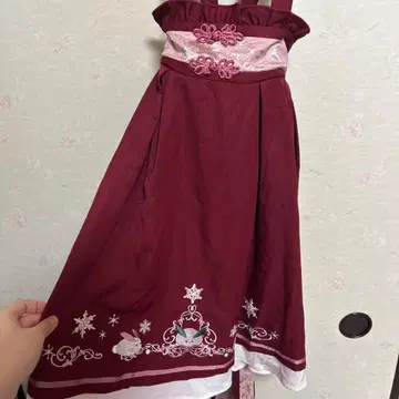 버건디 프릴 스트랩 원피스 Amavel 원피스