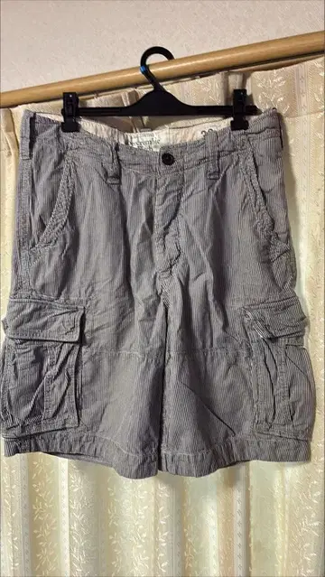 Abercrombie & Fitch 카고 숏팬츠 32