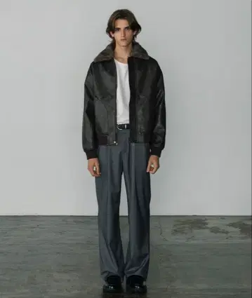 [ 새상품 미사용 ] LURAKU 합성 가죽 퍼 칼라 자켓