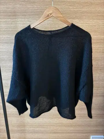 Suzukitakayuki fulling knit cape