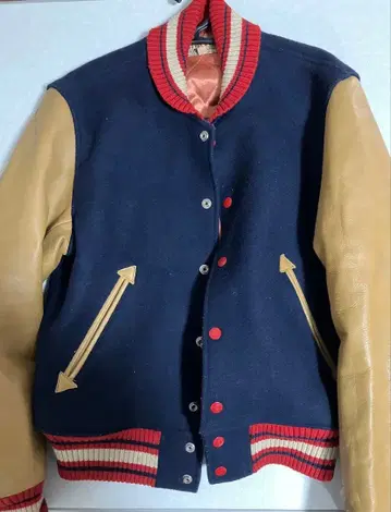 동양 스타일 아이즈 바시티 자켓