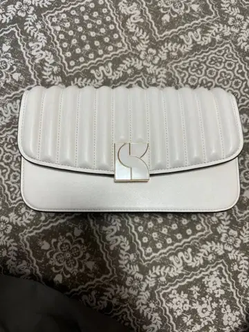 케이트 스페이드 화이트 숄더백