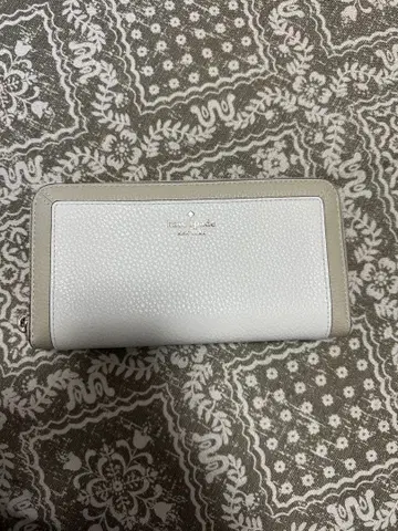 케이트 스페이드 장지갑 화이트/베이지