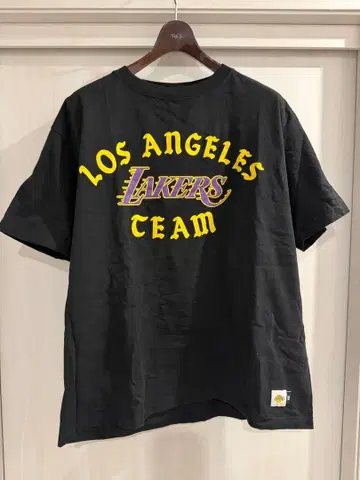 LAKERS 블랙 T셔츠