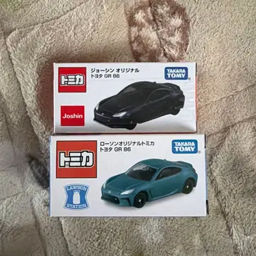 토미카 조신 로손 GR86 2색 세트