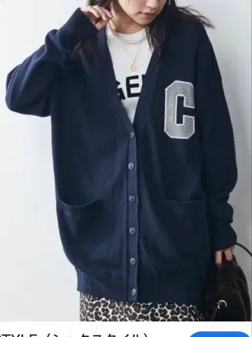 SMILE LAND 네이비 C 자수 가디건 3L