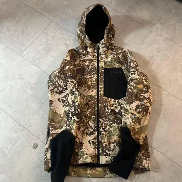 SIMMS 카모플라쥬 마운틴 파카