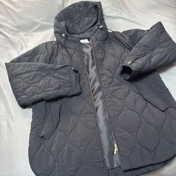 any FAM 블랙 퀼팅 코트