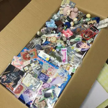 애니메이션 굿즈 묶음 판매