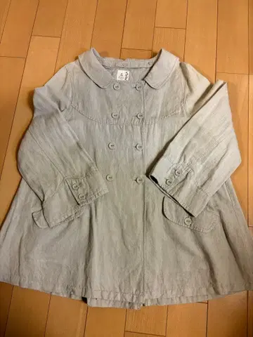 연한 그레이 더블 브레스트 셔츠