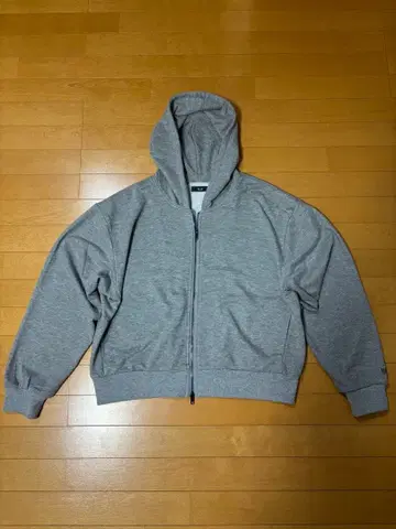 그레이 짧은 기장 더블 지퍼 후드티