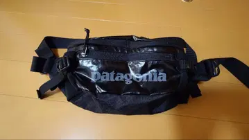 patagonia 바디백 블랙