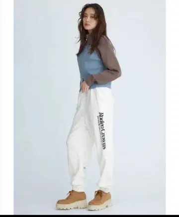 새상품 RODEO CROWNS 화이트 스웨트 팬츠