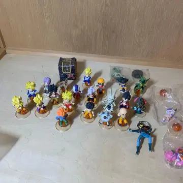 드래곤볼 캐릭터 피규어 24개 덤