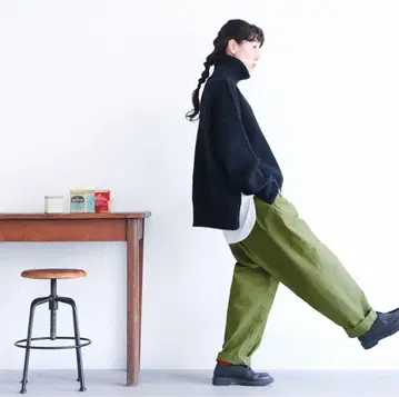 soulberry 올리브 테이퍼드 팬츠