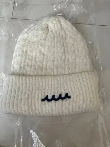 새상품 MUATAMARINE 니트 모자