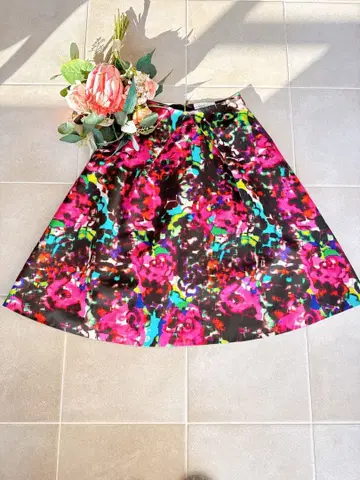 케이트 스페이드 네온 스커트