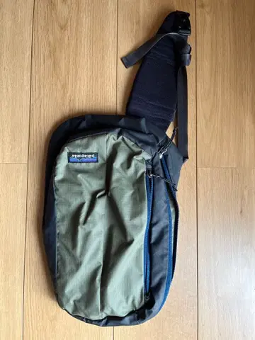 Patagonia 숄더백 바디백 올리브 그린/블랙
