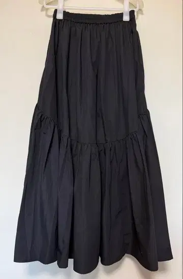 플레어 롱 스커트 맥시 길이 스커트 어반 리서치 KBF