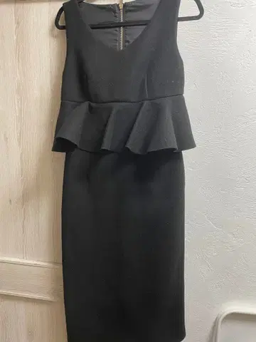 birthday bash 울 프릴 원피스 S