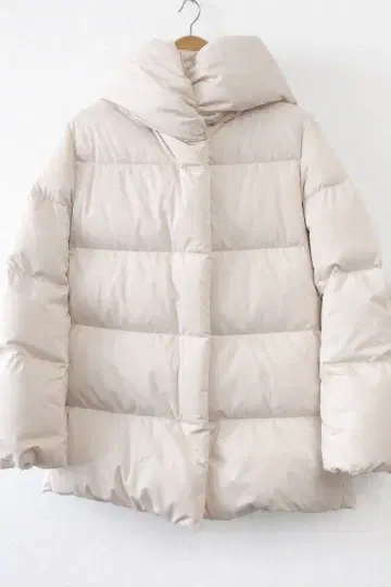 유니클로 파우더 필 다운 숏코트 내추럴 M
